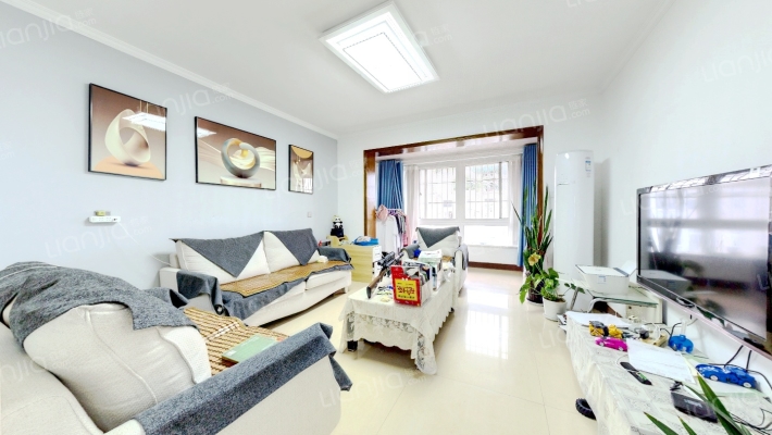 金山晓月二手房实景图