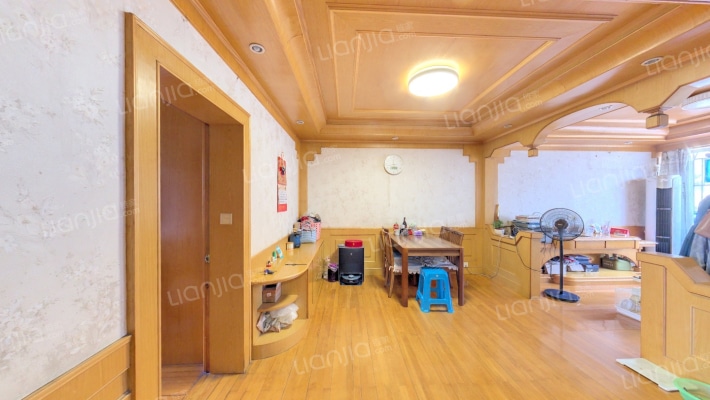 成达公寓二手房实景图