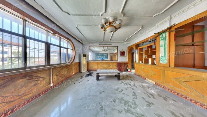 运输公司住宅楼二手房实景图