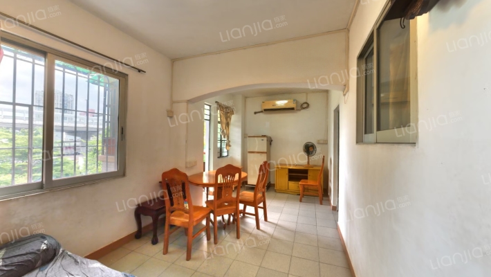 聚龙花园二手房实景图