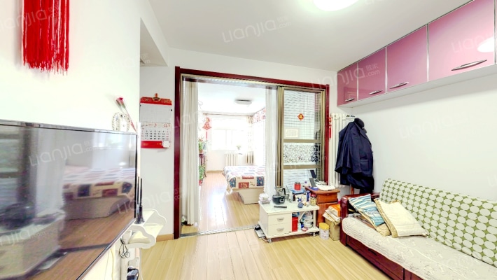 先春园隆春里二手房实景图