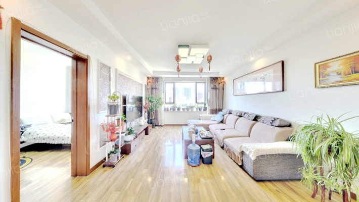 新星宇和润A区二手房实景图