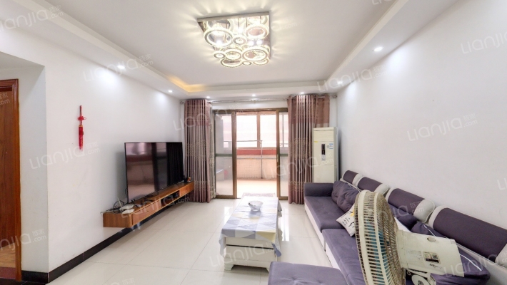 嘉年华府二手房实景图