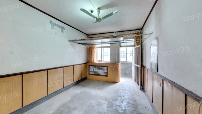 师东村20号二手房实景图