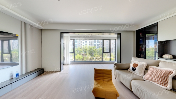 观湖春天二手房实景图