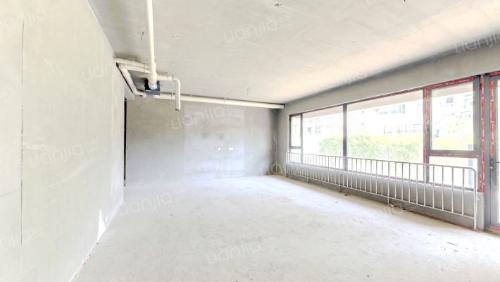 水岸云萃二期二手房实景图