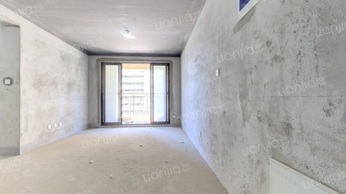 中交荣域C区二手房实景图