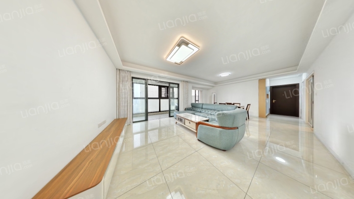 岭南天地怡廷二手房实景图