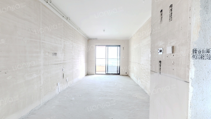 九里颐荷府二手房实景图