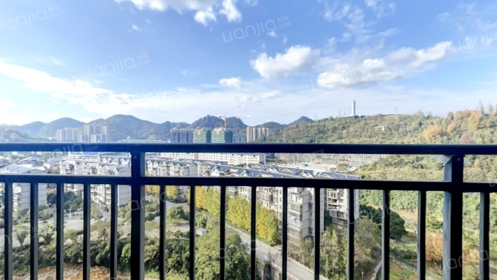 溶江学府二手房实景图