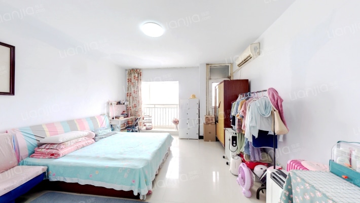 好莱坞国际公寓二手房实景图