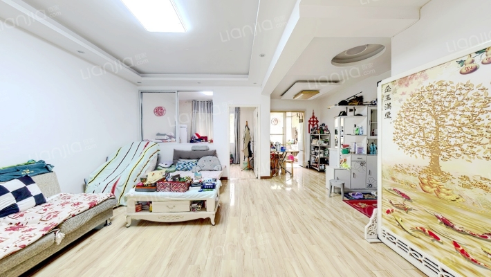 港信小区二手房实景图