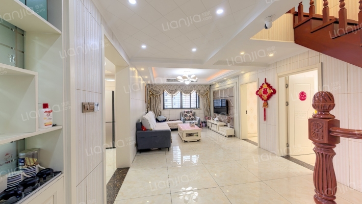 建湖观湖壹号二手房实景图