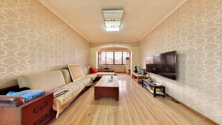 江郊公寓B座二手房实景图