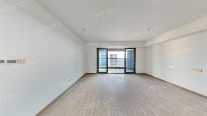 东方云境二手房实景图