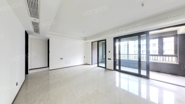 融创澜岸里二手房实景图