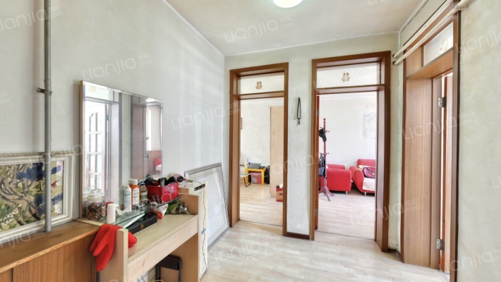 蔬菜公司宿舍/邮专宿舍二手房实景图