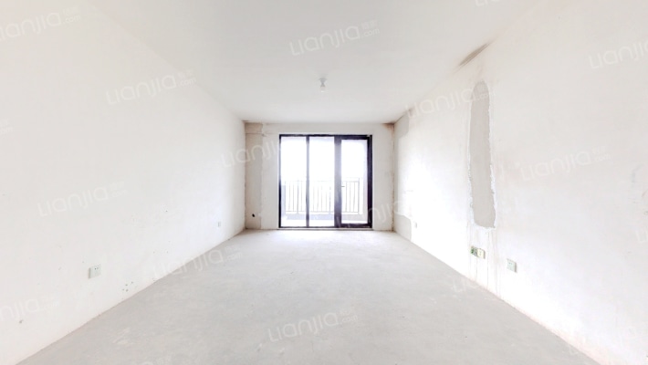 兴源巴黎城二手房实景图