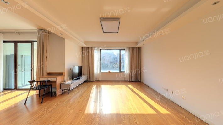 依云溪谷二手房实景图