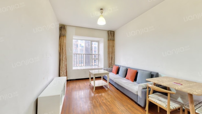 龙腾苑二手房实景图