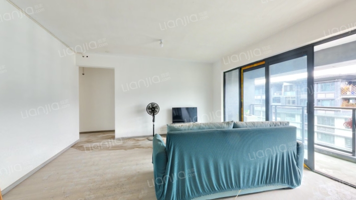 中凯华府二手房实景图