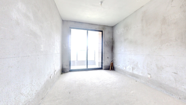 国投凤凰汇聚龙府二手房实景图