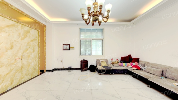 依心明園二手房实景图