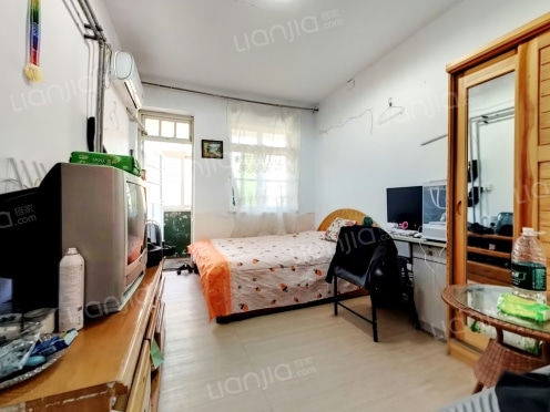 整租·南昌路2-34号（双号） 1室0厅 东