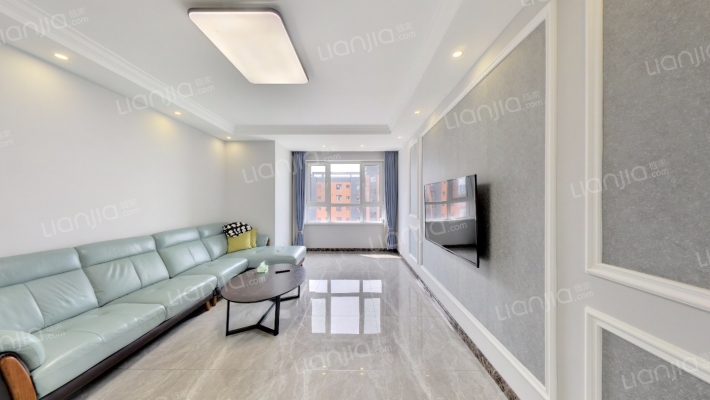 领秀蓝珀湖四期二手房实景图