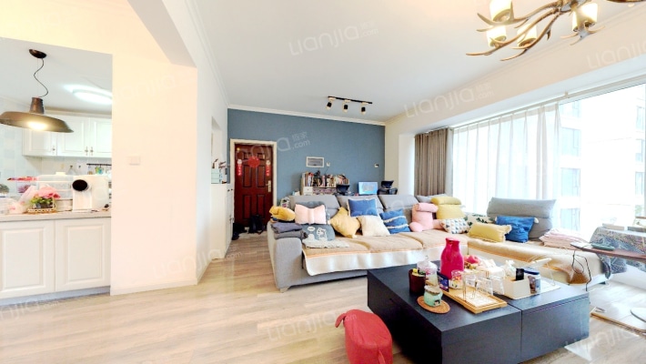 保利拉斐公馆二手房实景图