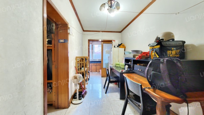 均隆街70号二手房实景图