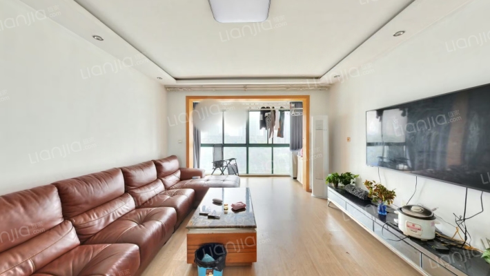 东方巴黎公寓二手房实景图