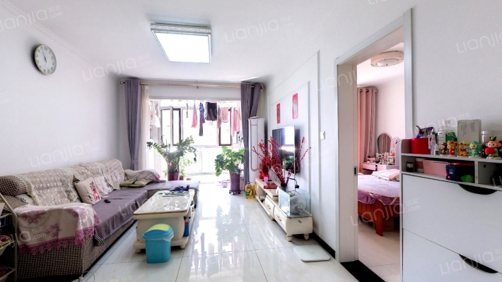 房本在手产权清晰，领包入住，采光无遮挡-客厅