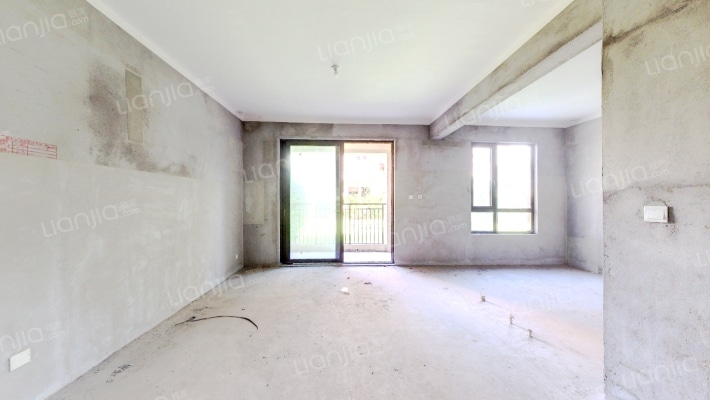 绿地海湾丽海苑二手房实景图