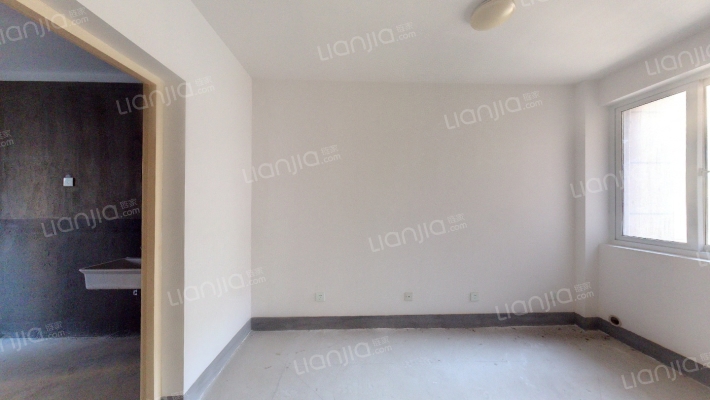 三里墩花苑四期二手房实景图