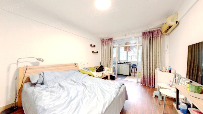 石花公寓二手房实景图