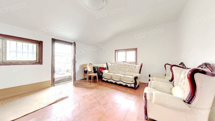 交通局宿舍二手房实景图