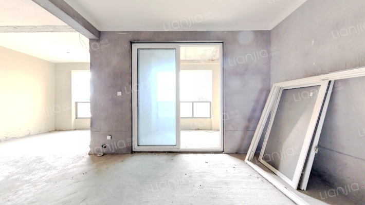 东方柏悦二手房实景图