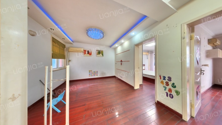 新升新苑二手房实景图