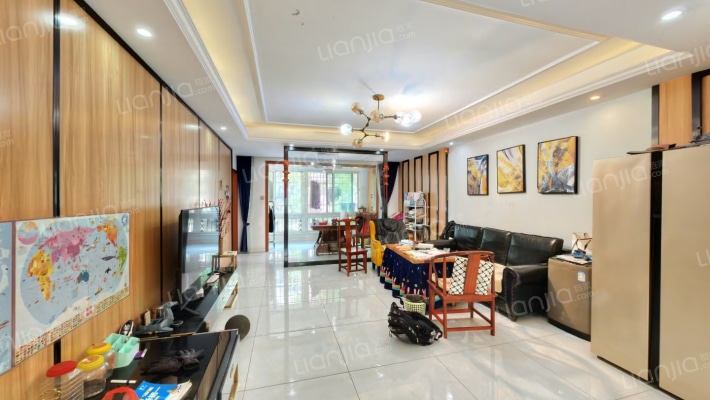 欣安小区二手房实景图