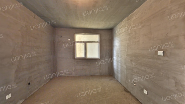 鸿盛凯旋门 1室1厅 东-