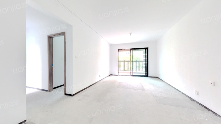 龙光玖台花苑二手房实景图