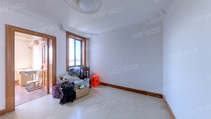 湄洲新村东区二手房实景图