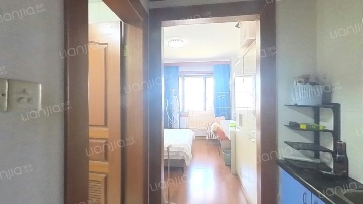 百事达公寓二手房实景图