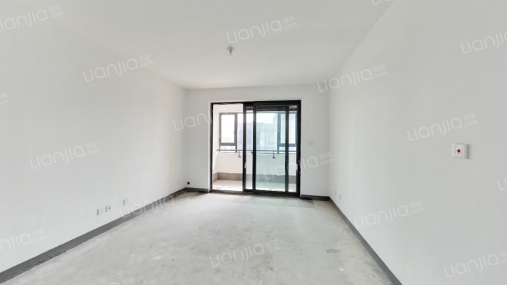 乐居湖畔静园二手房实景图