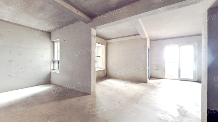 杨春湖畔二手房实景图