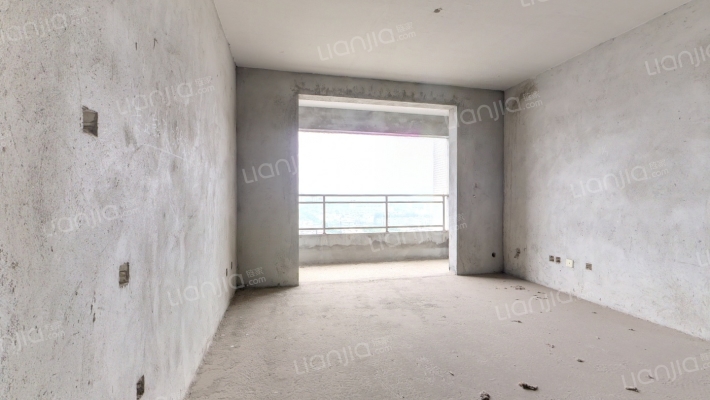 雕像广场二手房实景图