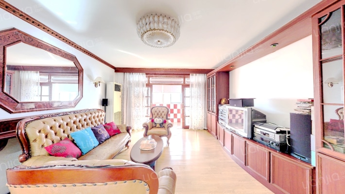 龙成翠柏花园二手房实景图