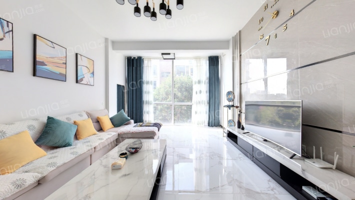 滇池卫城蓝湾二手房实景图