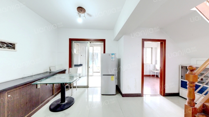 融信第一城二手房实景图